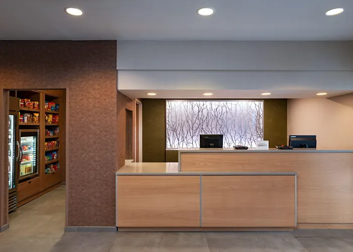 Fairfield Inn & Suites Kansas City Airport