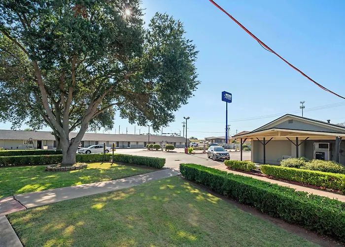 Americas Best Value Inn & Suites Brenham
