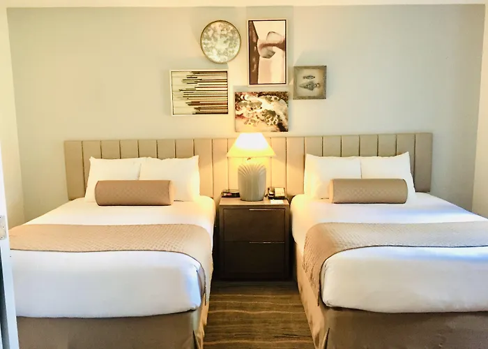 Windmill Suites Surprise - Phoenix, An Ascend Collection Hotel