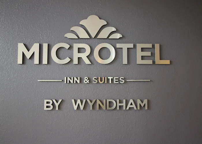 Microtel By Wyndham Victor