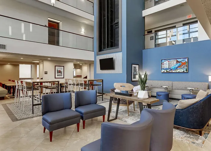 Drury Inn & Suites St. Louis St. Peters