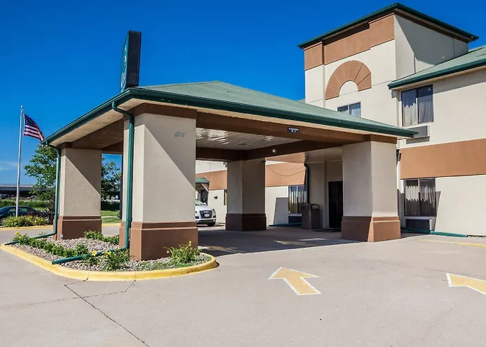 Quality Inn & Suites Altoona - Des Moines