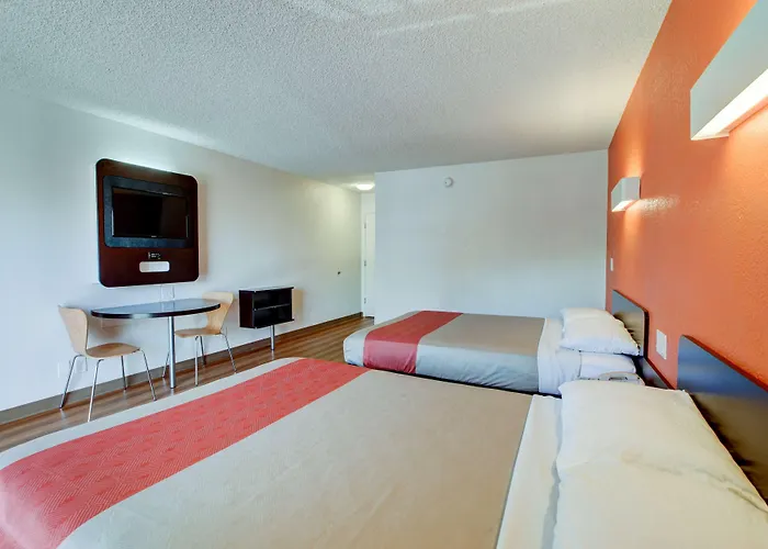 Motel 6-Santa Ana, Ca - Irvine - Orange County Airport