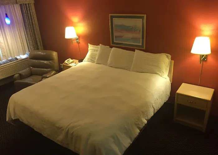 Americas Best Value Inn - Garden City