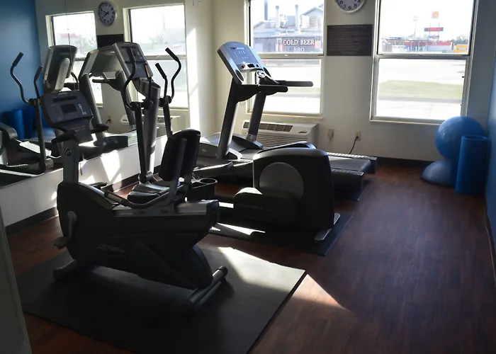 Comfort Inn & Suites Junction City - Near Fort Riley