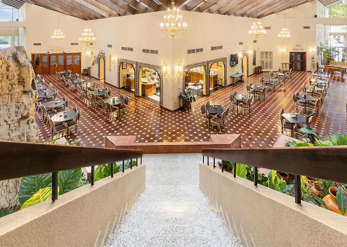 Copantl Hotel & Convention Center