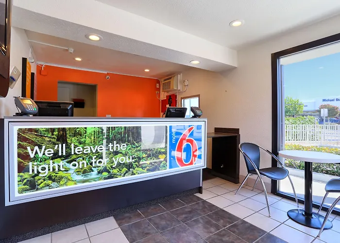 Super 8 By Wyndham Walnut Creek