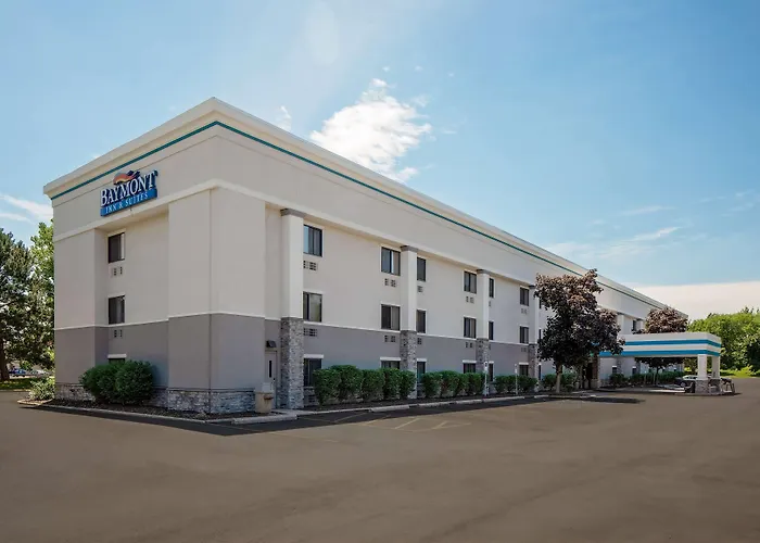 Baymont By Wyndham Detroit Airport/Romulus