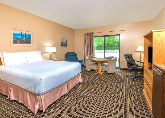 Howard Johnson By Wyndham Tillsonburg