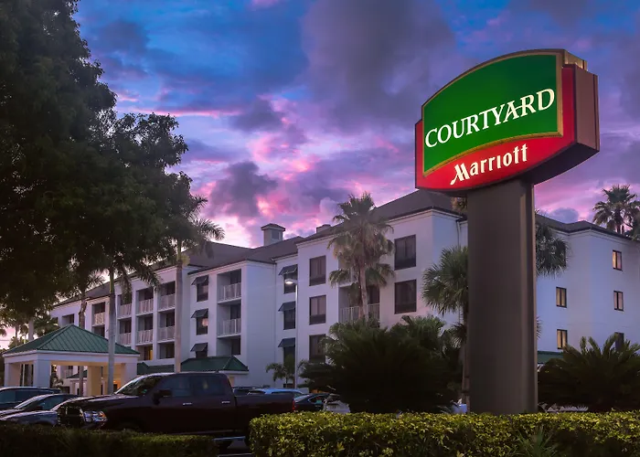 Courtyard By Marriott - Naples