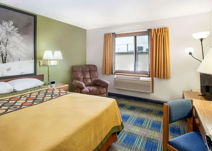Super 8 By Wyndham Columbus