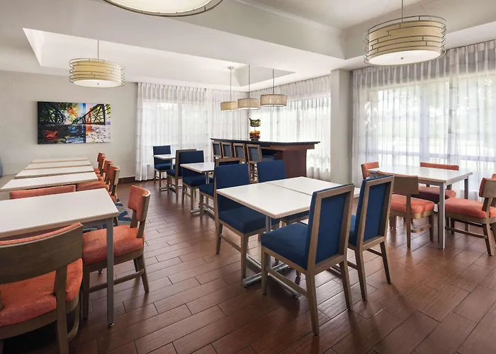 Hampton Inn Minneapolis Northwest Maple Grove