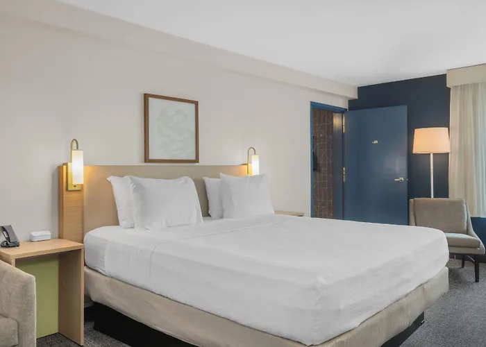 Spark By Hilton Bakersfield Central
