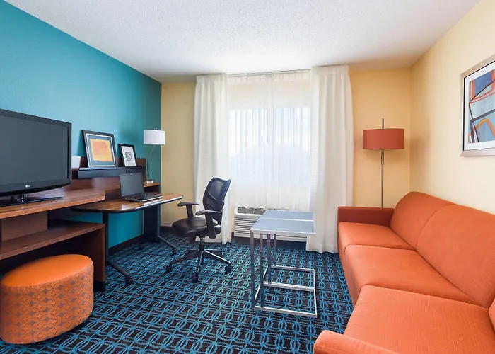 Fairfield By Marriott Inn & Suites Grand Rapids Airport