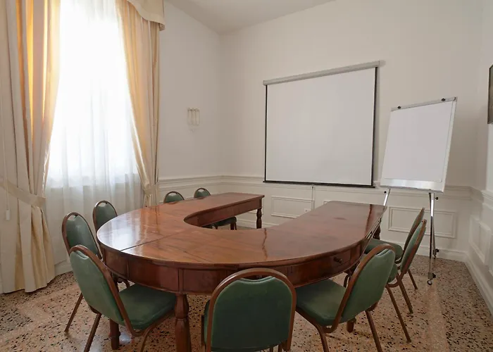 Rechigi Park Hotel