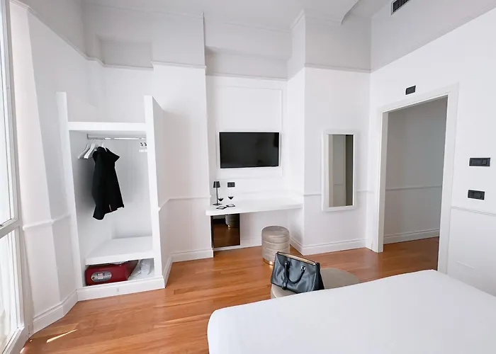Rechigi Park Hotel