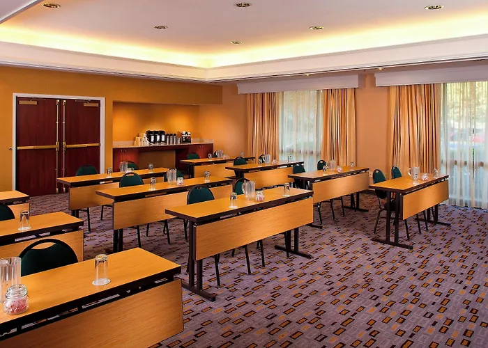 Courtyard By Marriott Covington / Mandeville