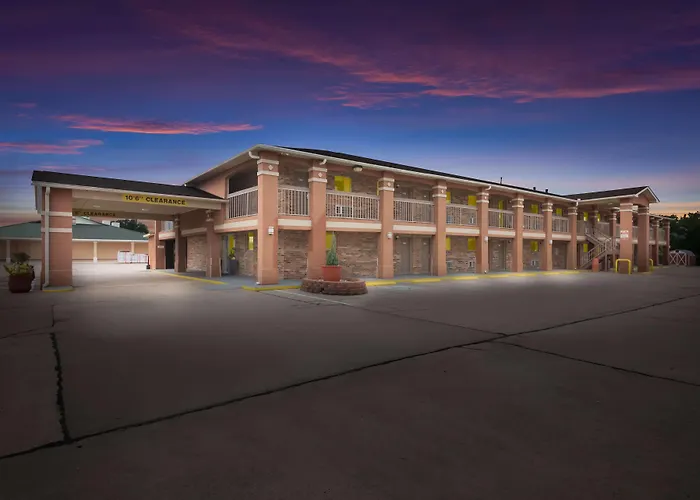 Surestay Hotel By Best Western Rockdale