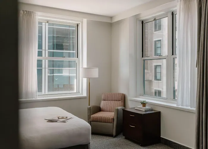 Club Quarters Hotel Faneuil Hall, Boston