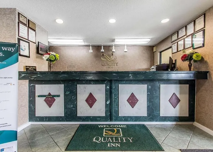 Quality Inn Andalusia