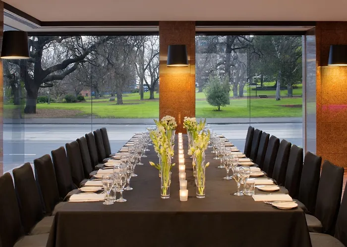 Flagstaff Gardens Hotel Melbourne