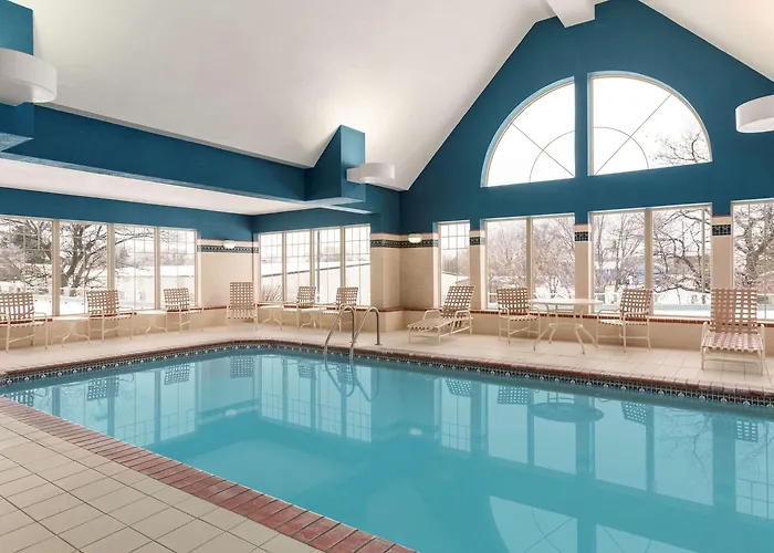 Country Inn & Suites By Radisson, Wausau, Wi