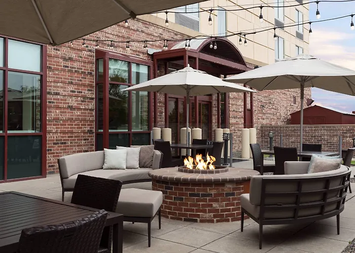 Courtyard By Marriott Denver Airport