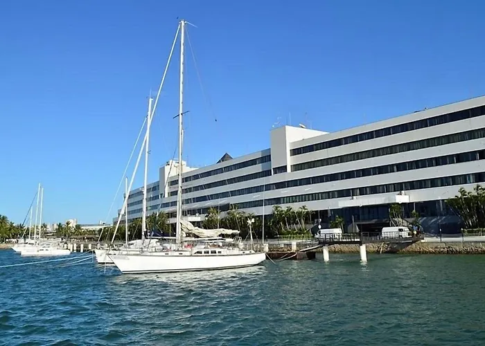 Marina Park Hotel