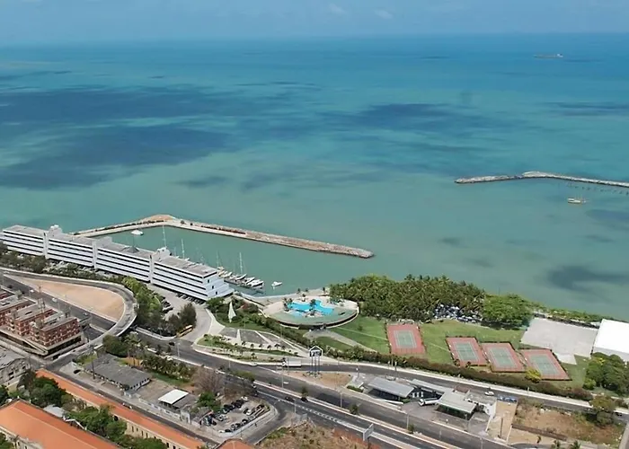 Marina Park Hotel
