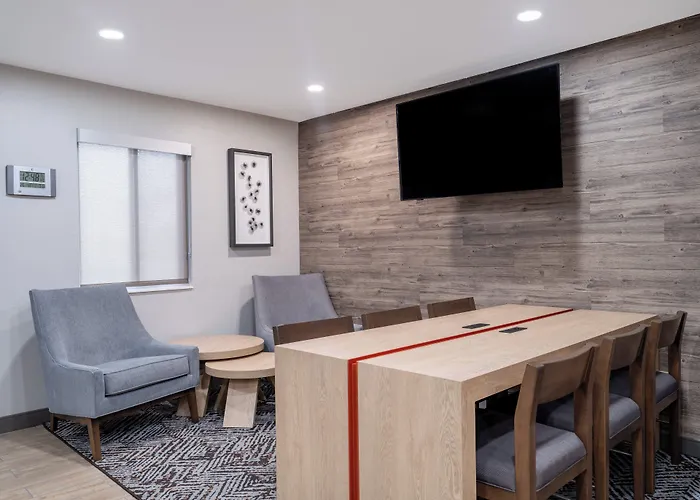 Candlewood Suites Rockford By Ihg