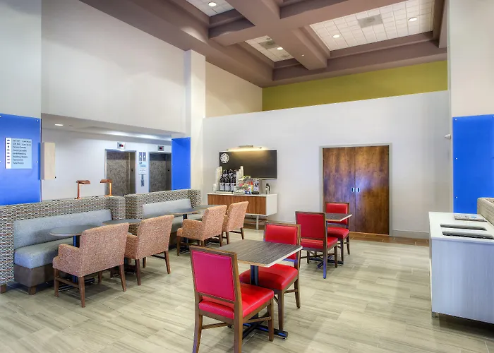 Holiday Inn Express & Suites Tempe By Ihg
