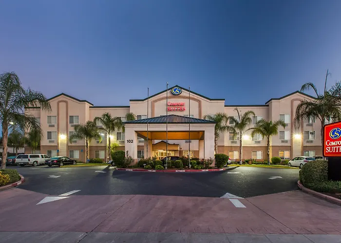 Comfort Suites Fresno River Park