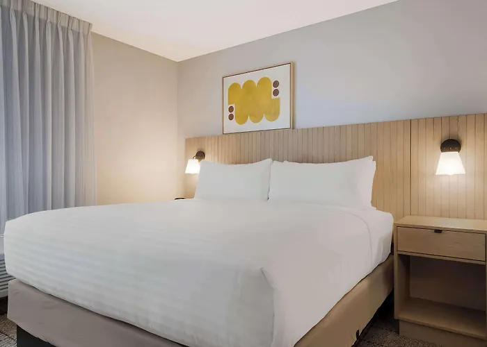 Sonesta Simply Suites Irvine East Foothill