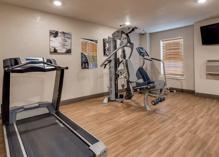 Best Western Plus Bayshore Inn
