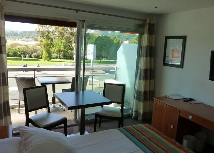 Tierce Hotel