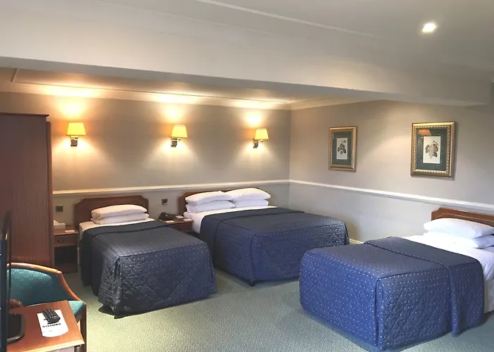 Cairn Hotel