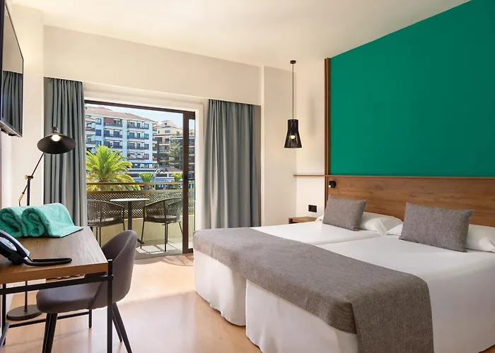 Fergus Puerto De La Cruz