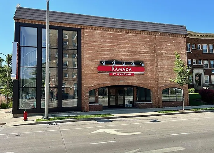Ramada By Wyndham Milwaukee