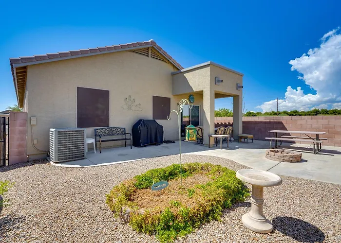 Step-Free Sahuarita Retreat! Patio + Pool Access