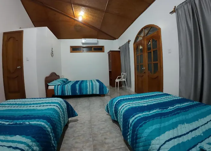 Hostal Neptuno - Poseidon