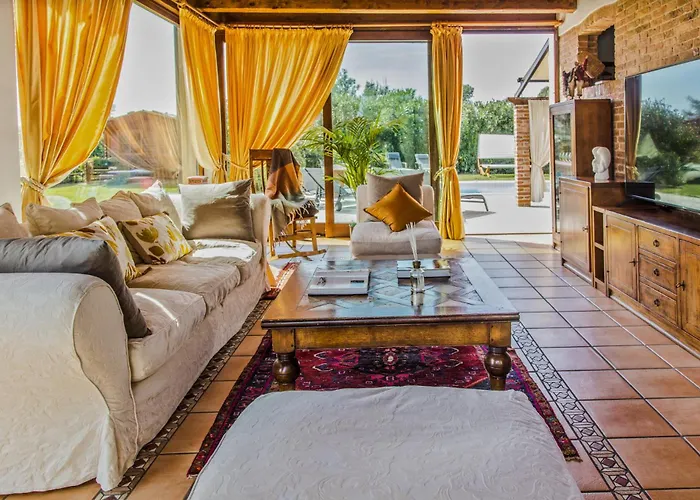 Villa Tania