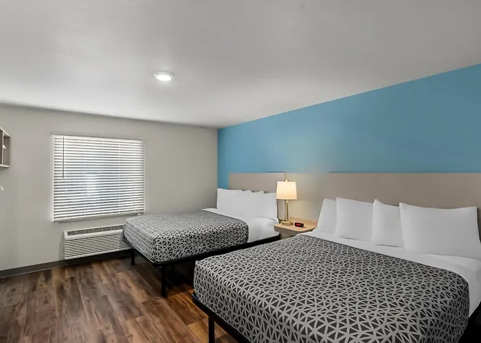 Woodspring Suites Newington - Hartford South