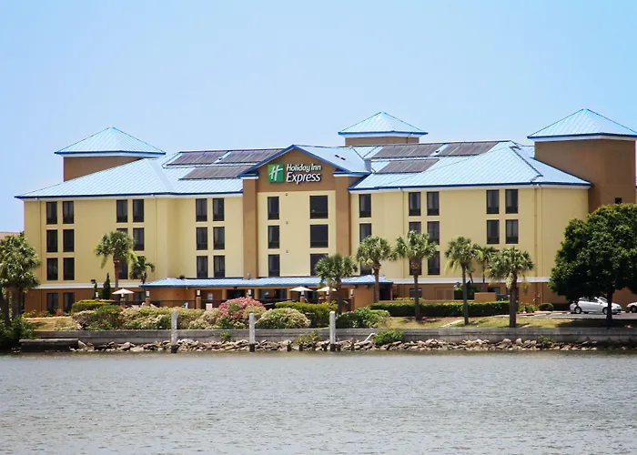 Holiday Inn Express Hotel & Suites Tampa-Rocky Point Island By Ihg
