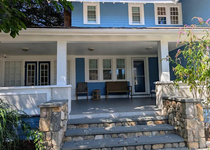 Beechmont-Charming Colonial For Events And Getaways!