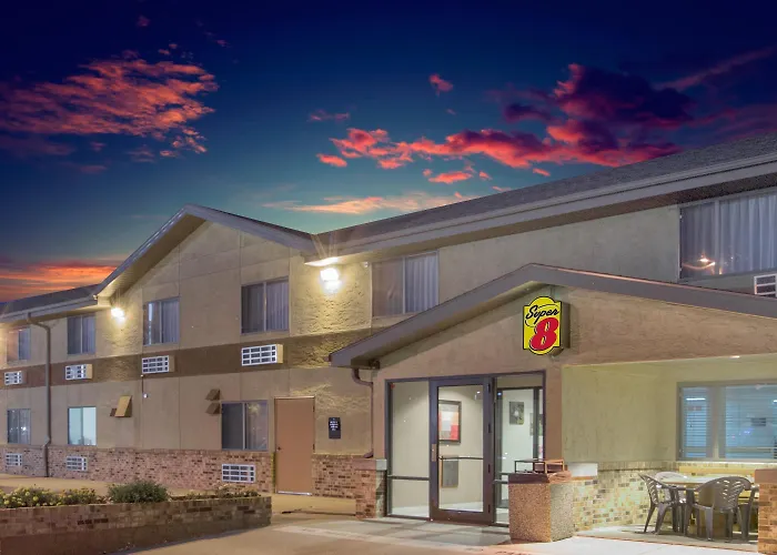 Super 8 By Wyndham Hastings
