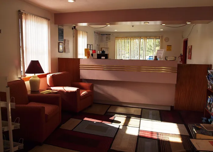 Hilltop Express Inn