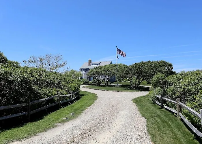 Grand Vacation Rental With 180-Degree Ocean Views On Nantucket, Massachusetts
