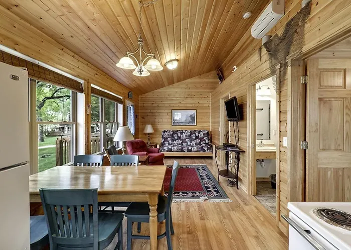 Minnesota Glamping Retreat In Lakeside Cabin For 6 In Fergus Falls