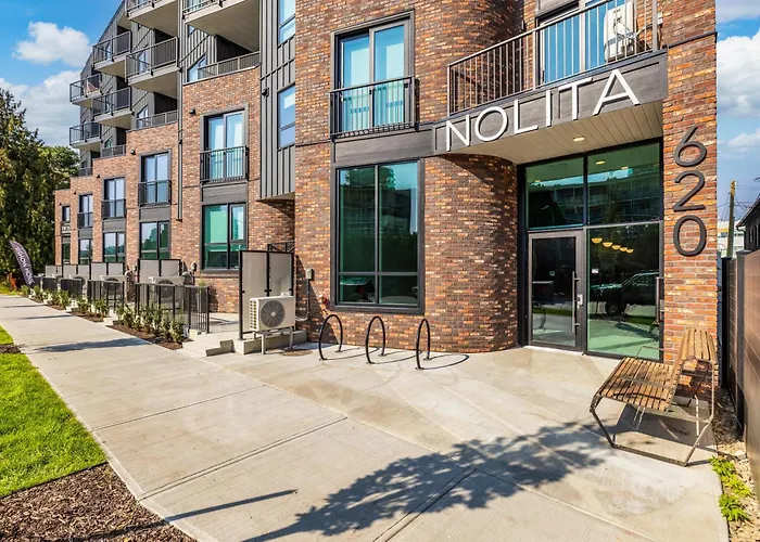 Brand New Suite Downtown Kelowna - Walk Everywhere!