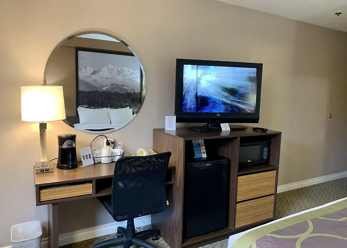 Super 8 By Wyndham Port Angeles At Olympic National Park